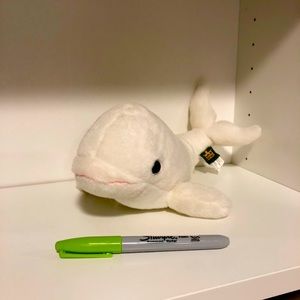 Wild Republic. White Beluga whale